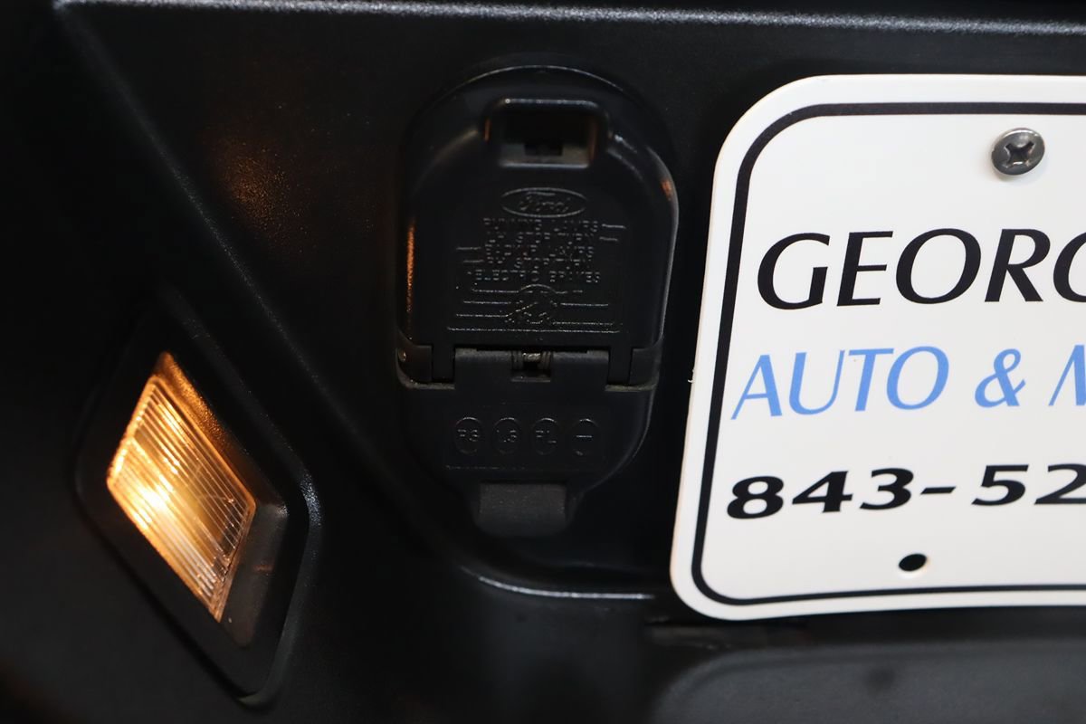 Used 2017 Ford F150 Raptor w/ Equipment Group 802A Luxury AWD/4WD image 27