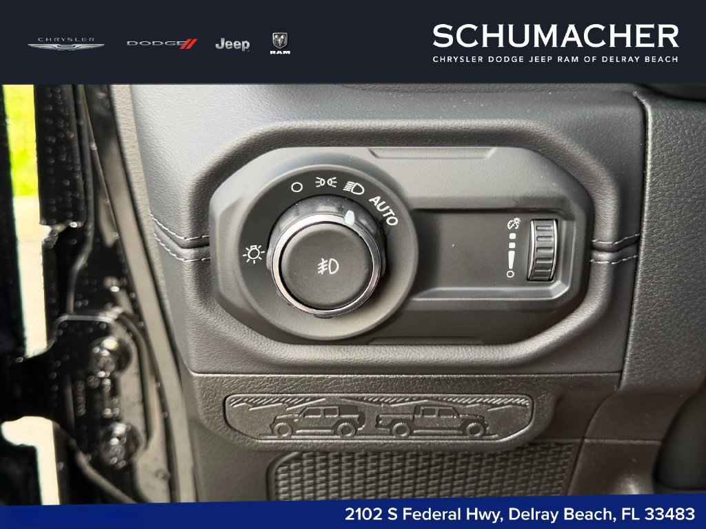 New 2027 Jeep Wrangler Unlimited Sahara AWD/4WD image 24