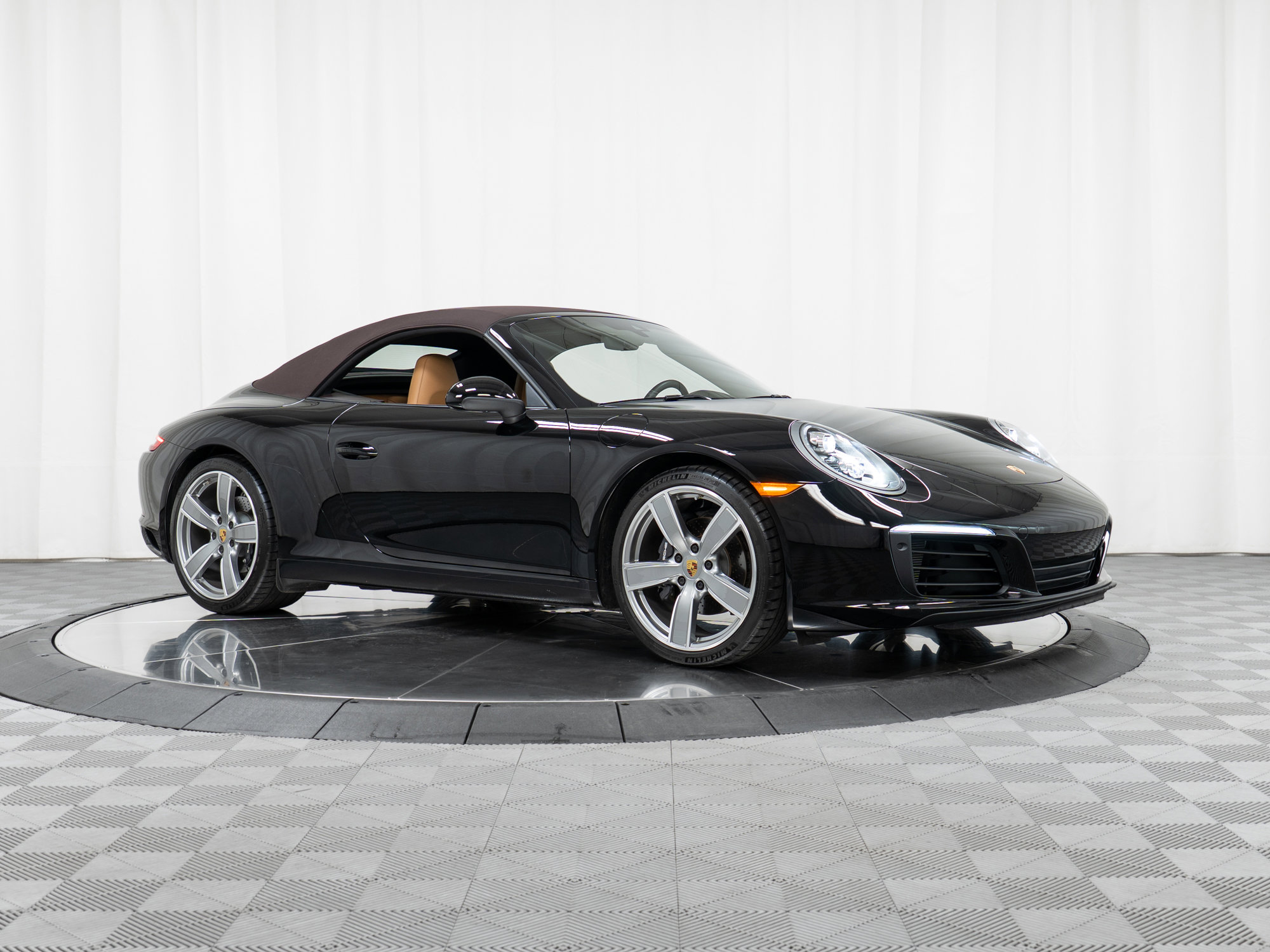 Certified 2019 Porsche 911 Carrera image 31