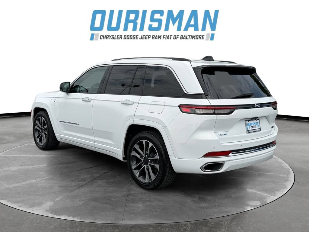 Used 2023 Jeep Grand Cherokee Overland AWD/4WD image 4