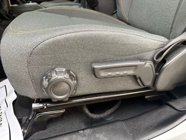 Used 2024 Jeep Wrangler Unlimited AWD/4WD image 26