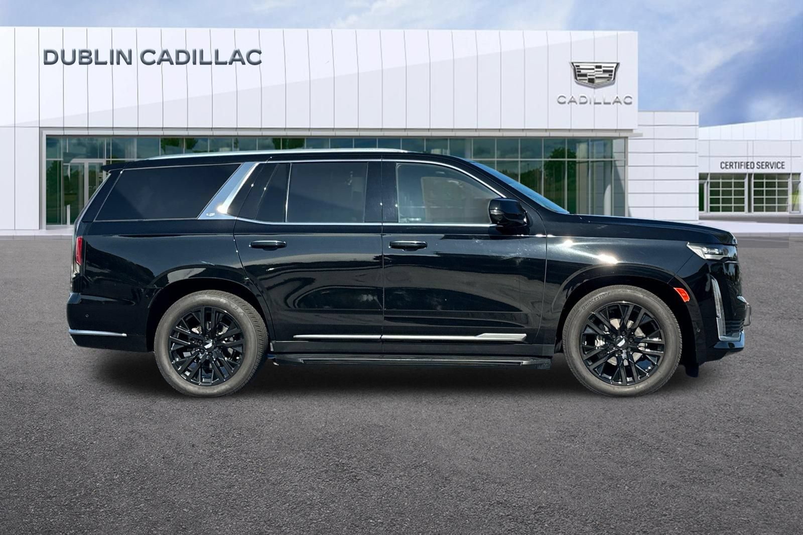 Used 2024 Cadillac Escalade Premium Luxury Platinum AWD/4WD image 3