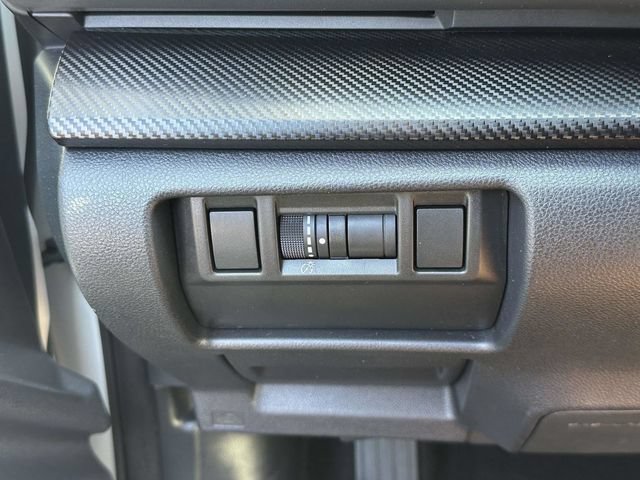 Used 2024 Subaru Crosstrek 2.0i Premium AWD/4WD image 14