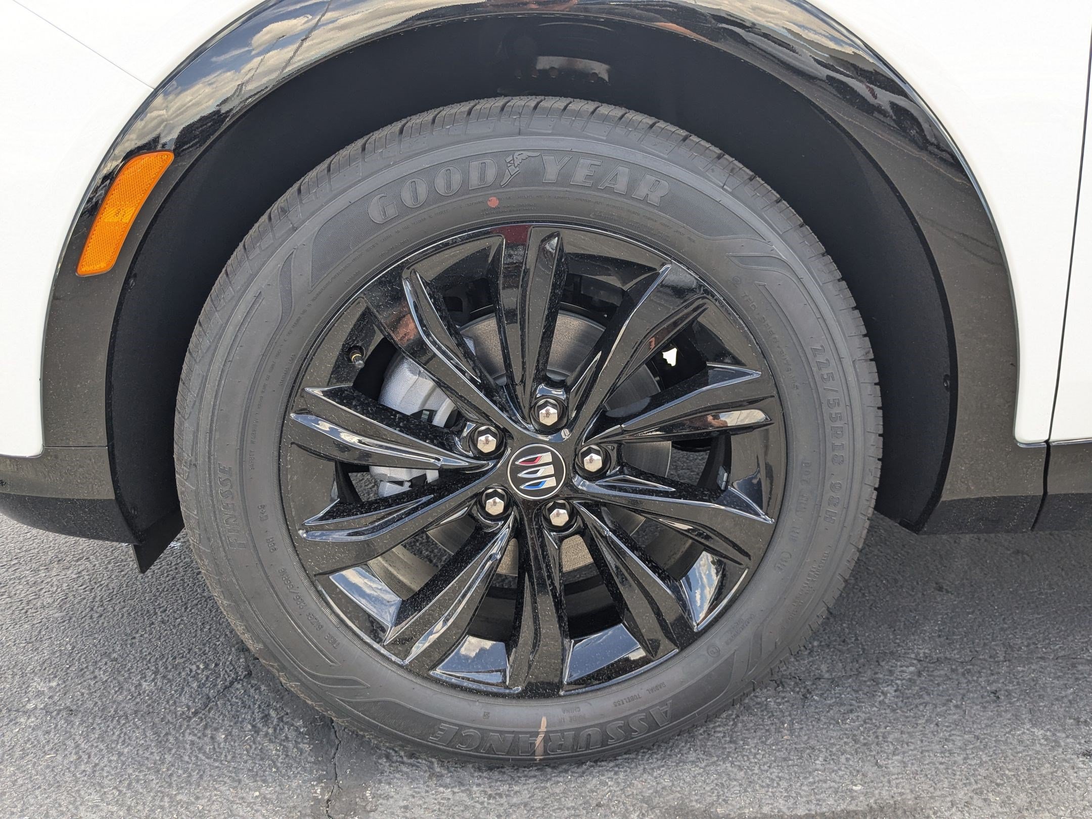New 2026 Buick Envista Sport Touring w/ Convenience I Package FWD image 27