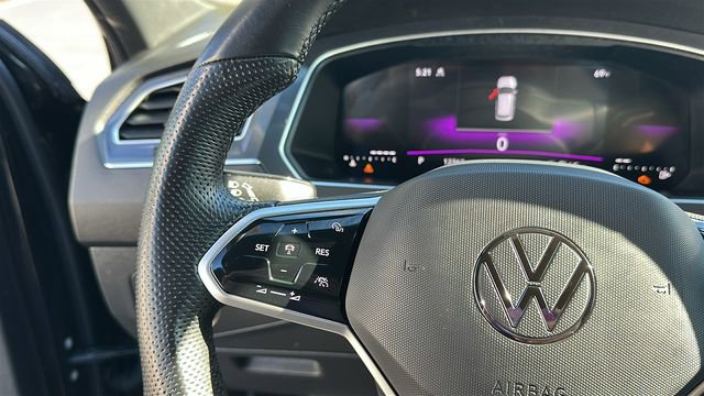 Used 2024 Volkswagen Tiguan SE R-Line image 16