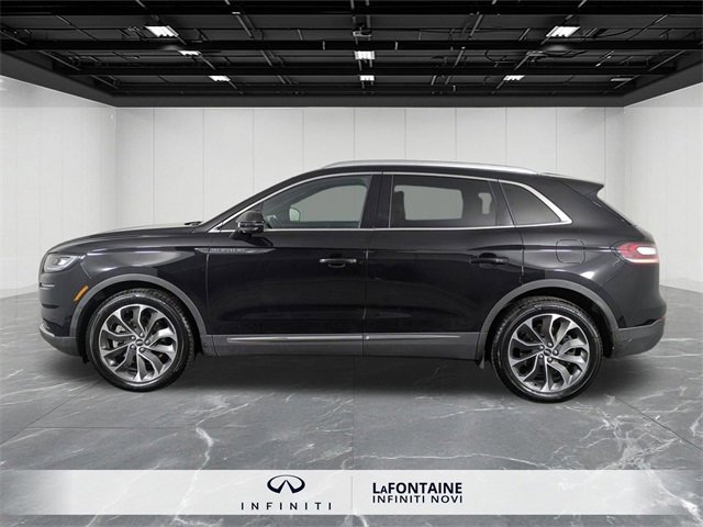 Used 2021 Lincoln Nautilus Reserve image 2