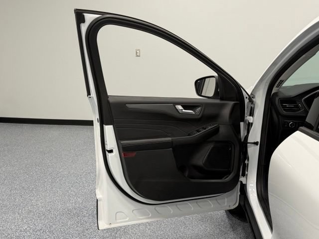 Used 2023 Ford Escape SE FWD image 13