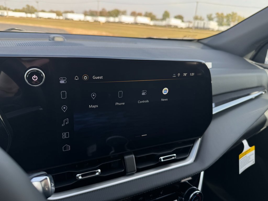 New 2026 Chevrolet Equinox LT w/ LPO, Floor Liner Package image 22