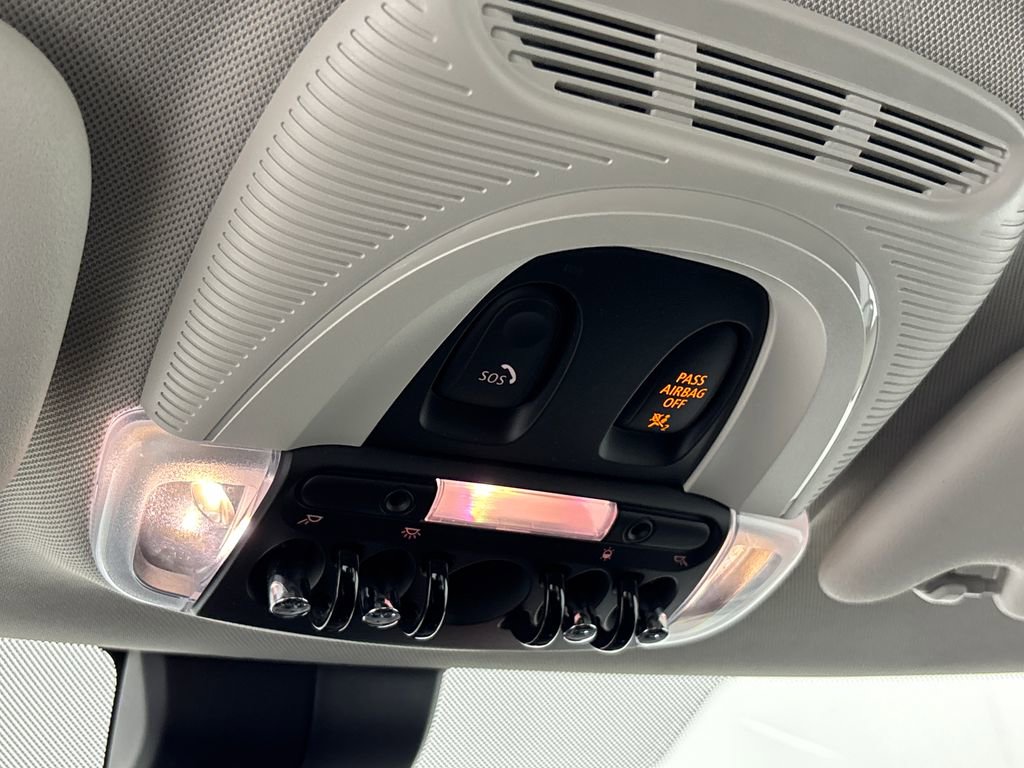 Used 2021 MINI Cooper S w/ Premium Package image 21