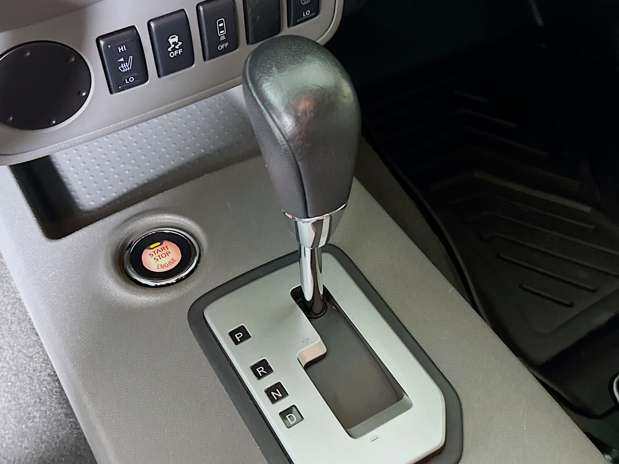 Used 2020 Nissan Frontier SV w/ Midnight Edition Floor Mats image 20