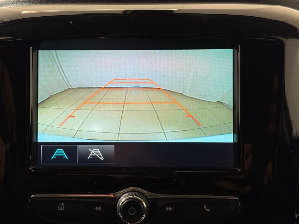 Used 2018 Chevrolet Traverse LS image 28