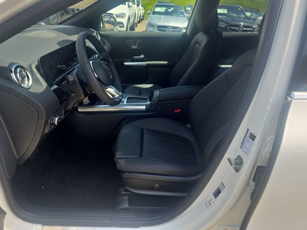 New 2026 Mercedes-Benz GLA 250 4MATIC image 9
