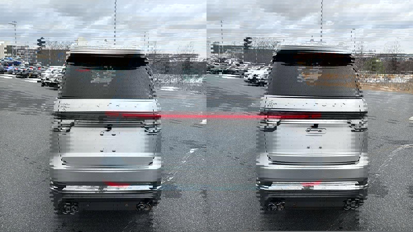 Used 2020 Lincoln Aviator Reserve w/ Equipment Group 201A image 8