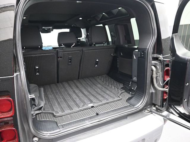 Used 2025 Land Rover Defender 110 S AWD/4WD image 19