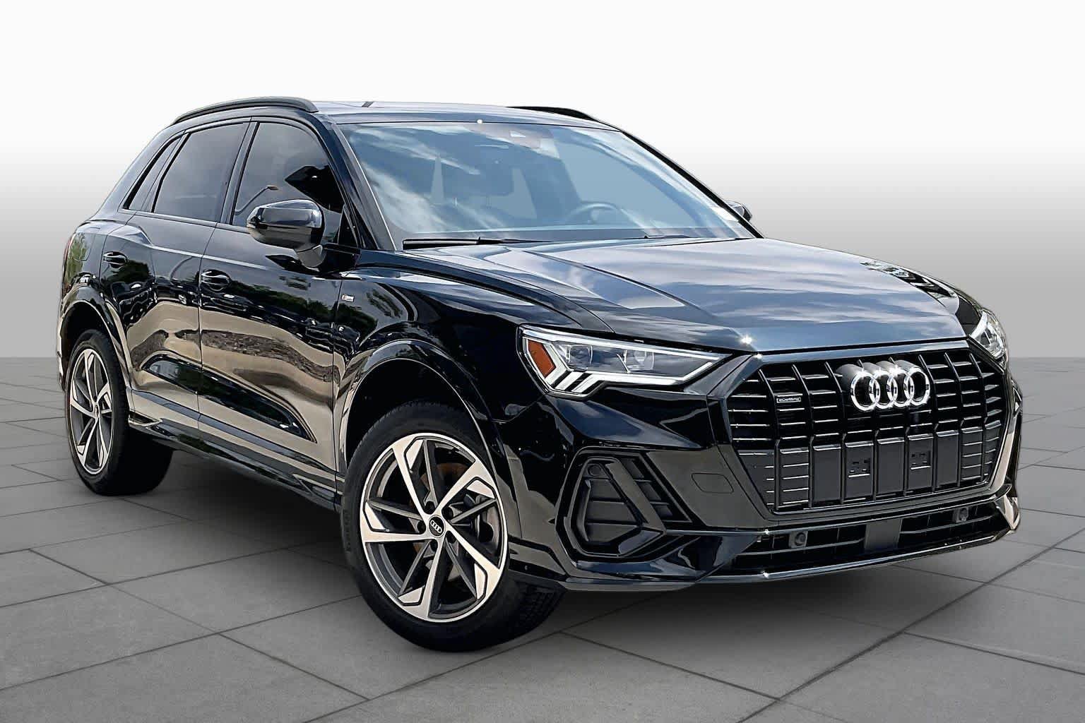 Used 2025 Audi Q3 2.0T Premium w/ Convenience Plus Package AWD/4WD image 3