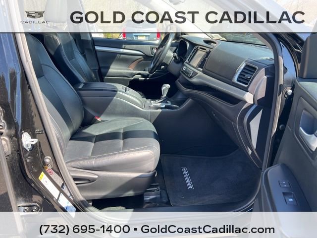 Used 2015 Toyota Highlander XLE AWD/4WD image 7