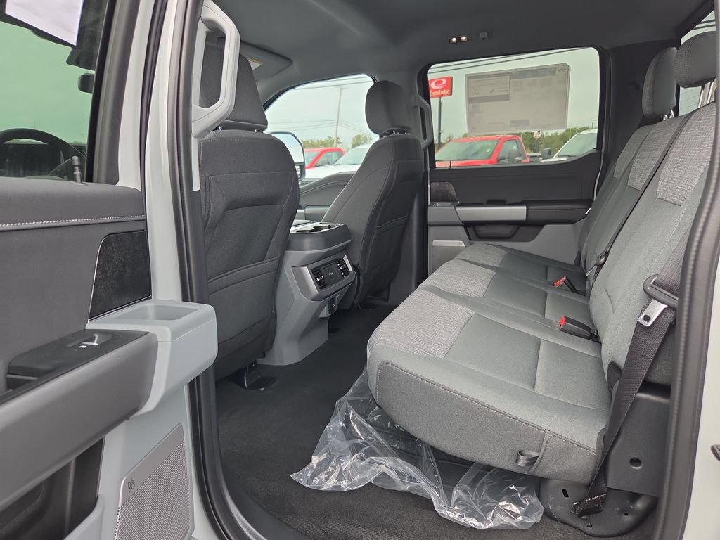 New 2026 Ford F250 XLT w/ XLT Premium Package AWD/4WD image 43