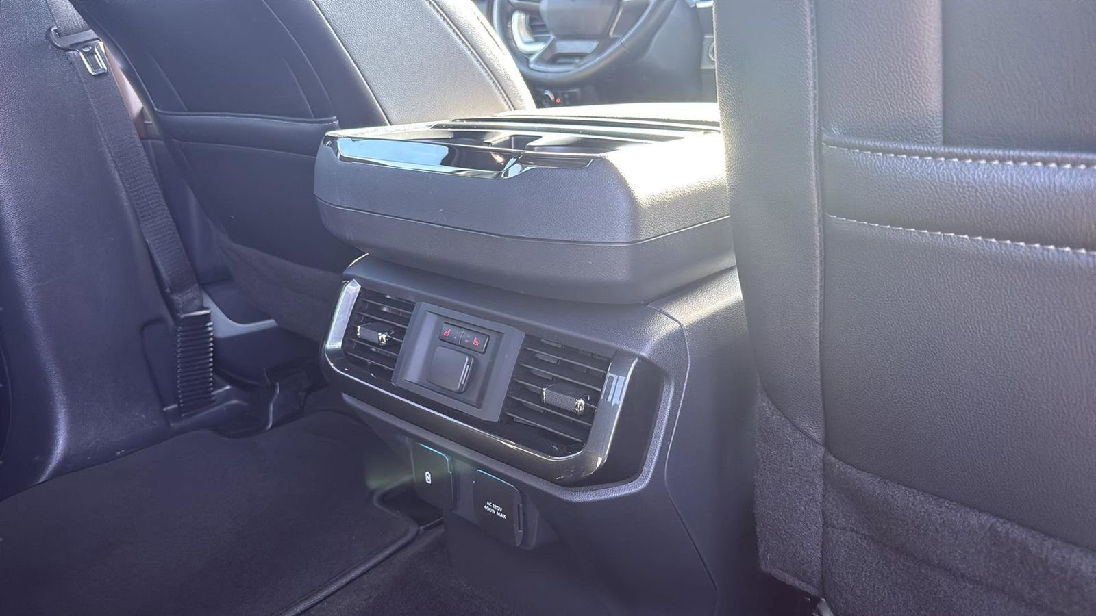 Used 2022 Ford F150 Lariat w/ Equipment Group 502A High image 27