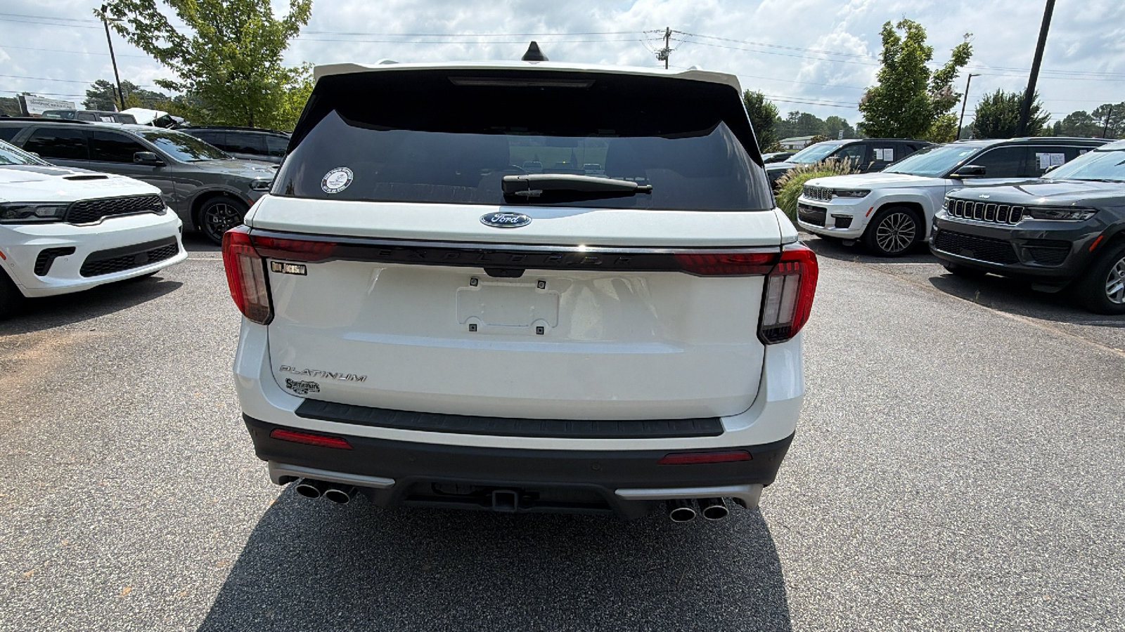 Used 2025 Ford Explorer Platinum w/ Ultimate Package RWD image 9