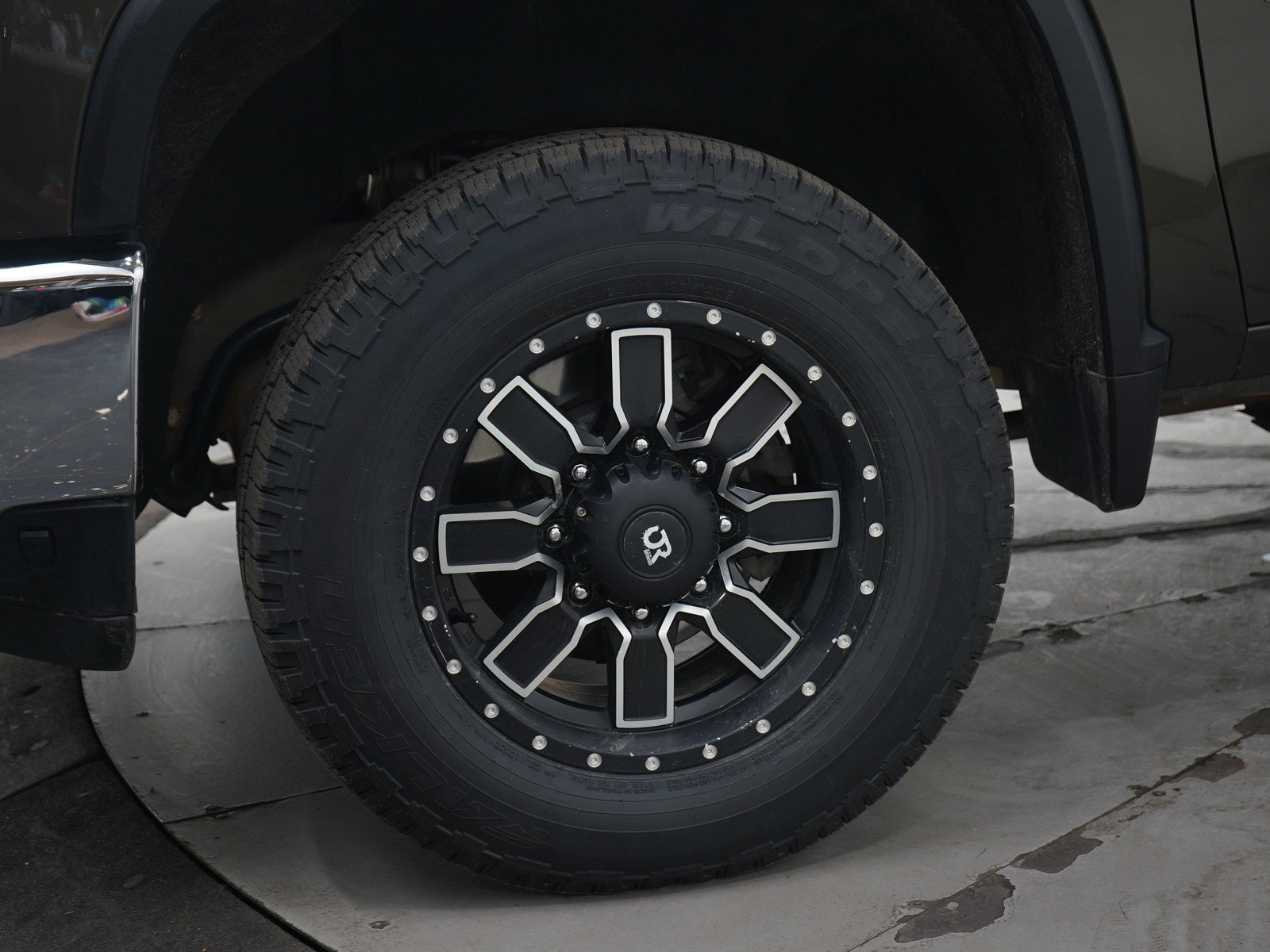 Used 2023 Chevrolet Silverado 2500 LT image 32