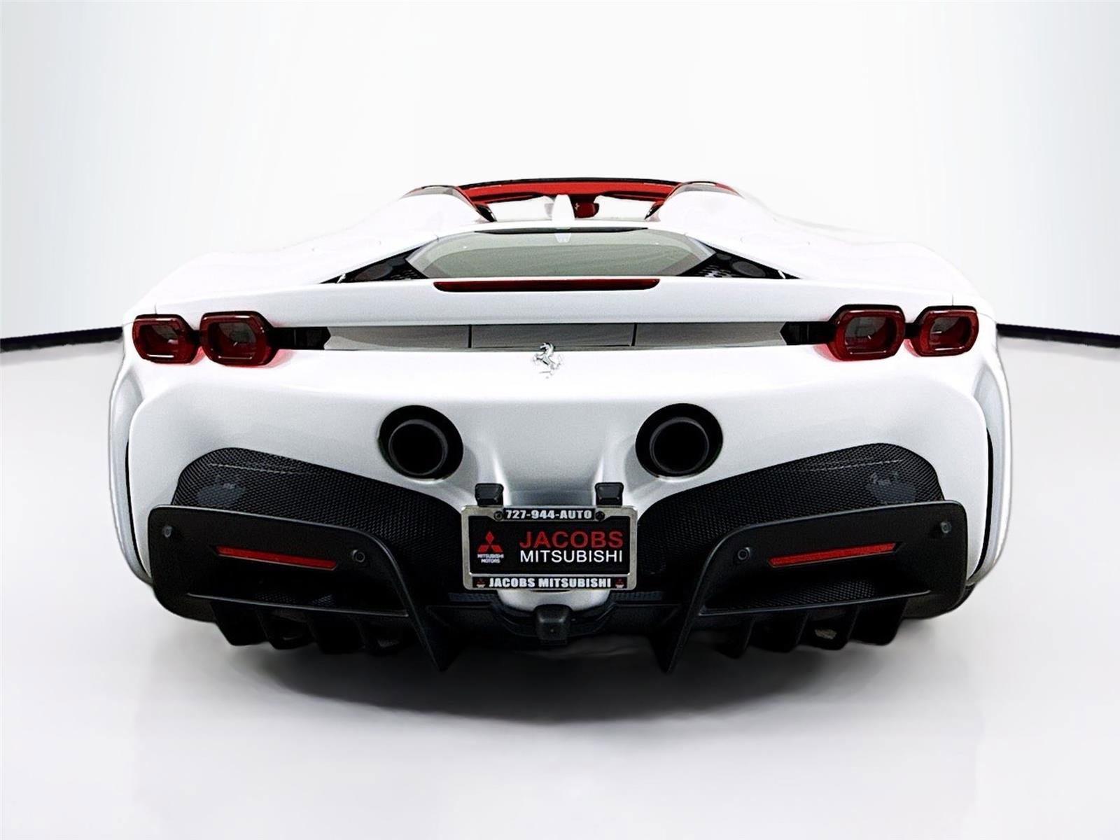 Used 2024 Ferrari SF90 Spider image 12