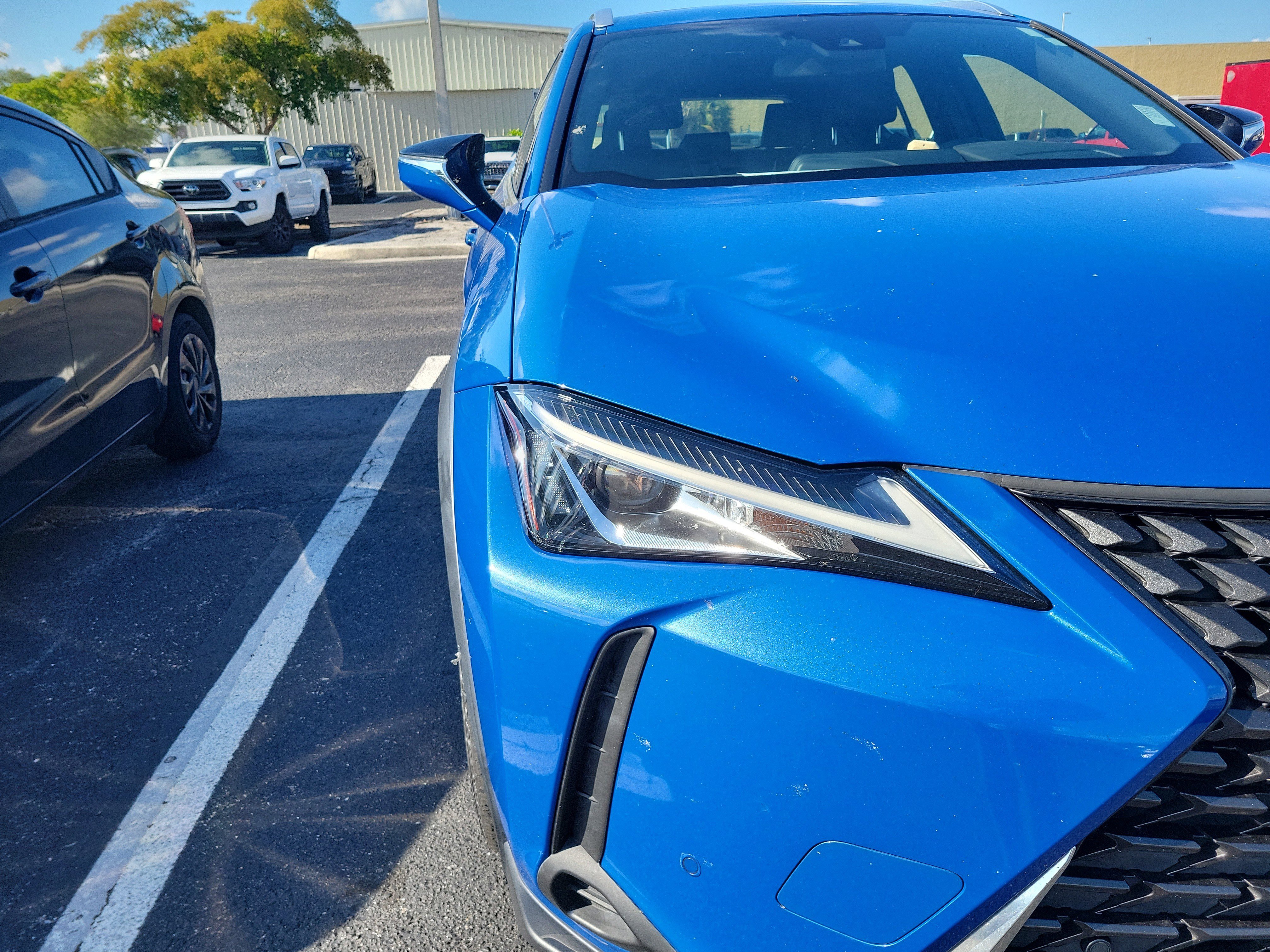 Used 2022 Lexus UX 200 w/ Accessory Package (Z2) FWD image 7
