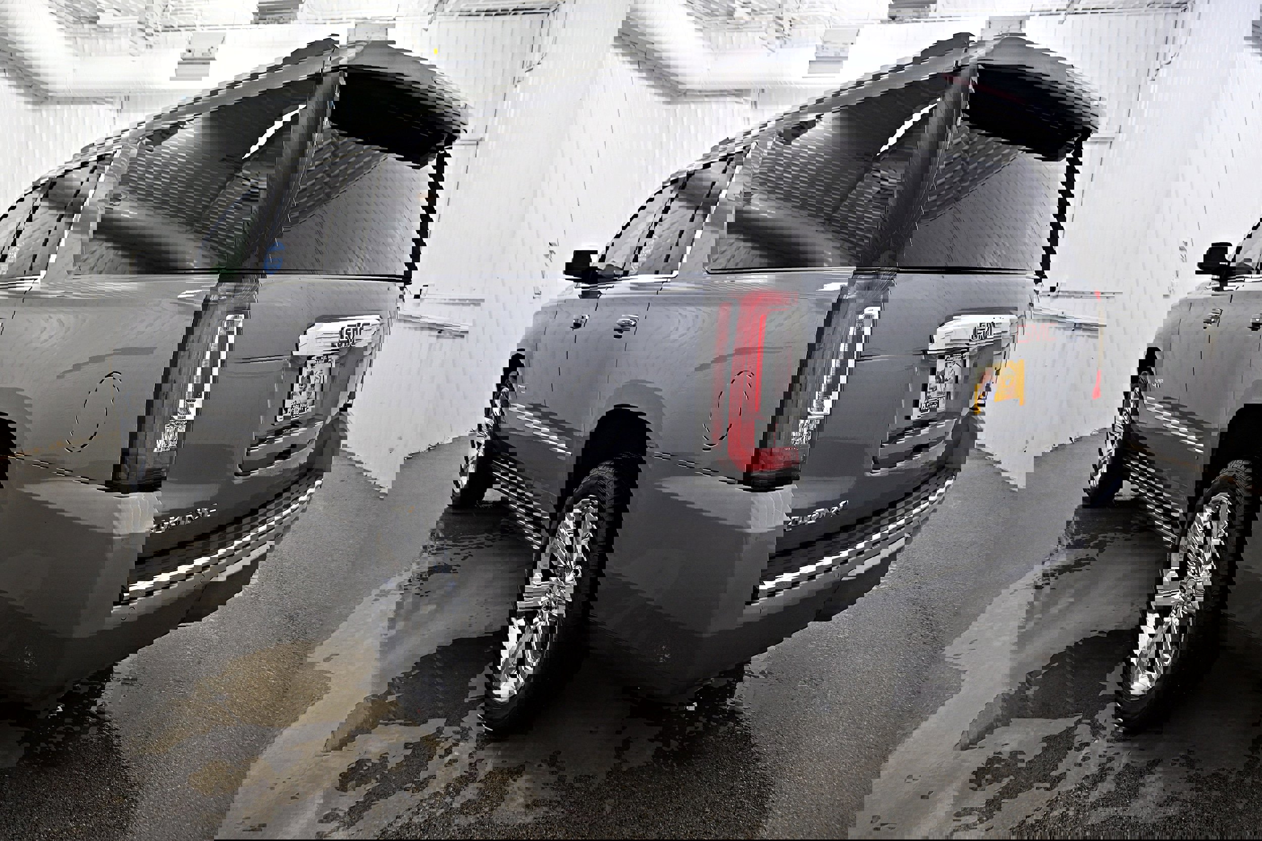 Used 2018 GMC Yukon XL Denali w/ Denali Ultimate Package image 36