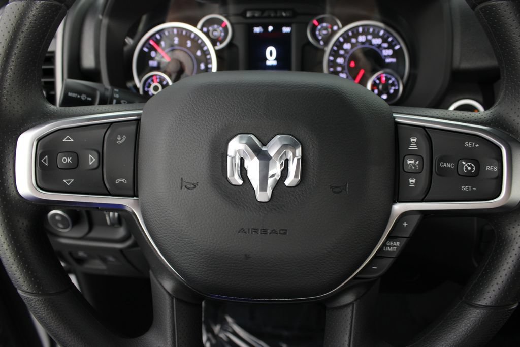 New 2026 RAM 1500 Express AWD/4WD image 12