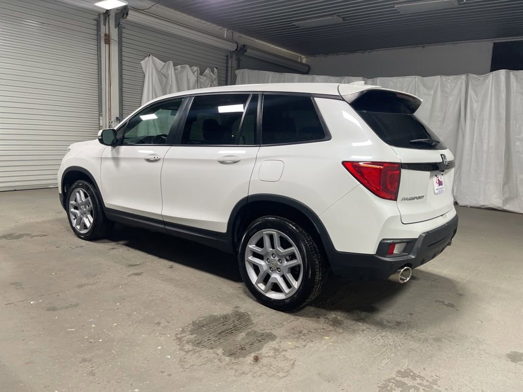 Used 2024 Honda Passport EX-L image 5