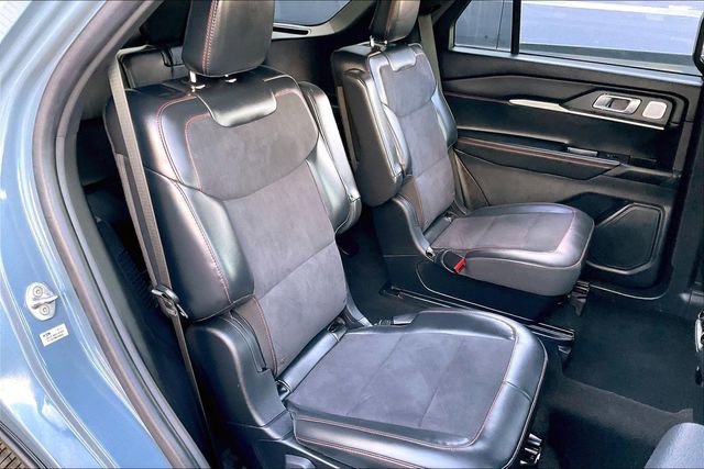 Used 2025 Ford Explorer ST w/ Sun And Sound Package image 26