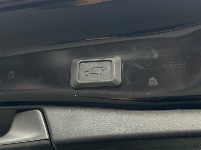 Certified 2022 Toyota RAV4 XLE w/ Convenience Package image 7