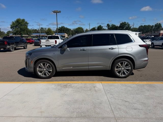 Used 2025 Cadillac XT6 Premium Luxury AWD/4WD image 10
