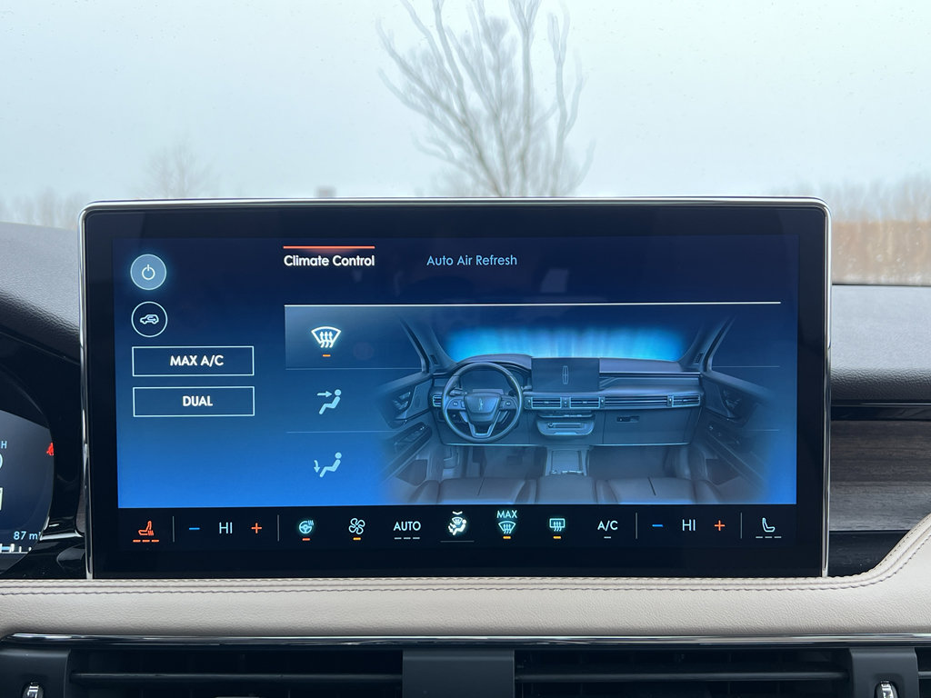 Used 2023 Lincoln Corsair Reserve w/ Equipment Group 202A image 26