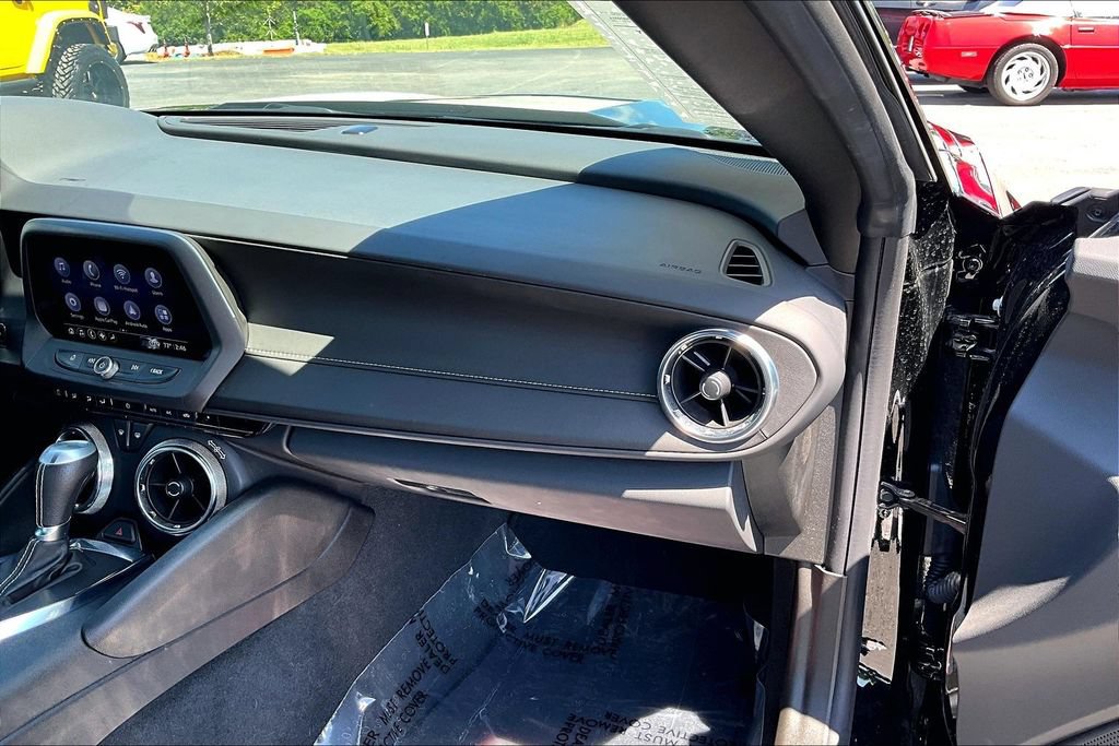 Used 2023 Chevrolet Camaro SS RWD image 28