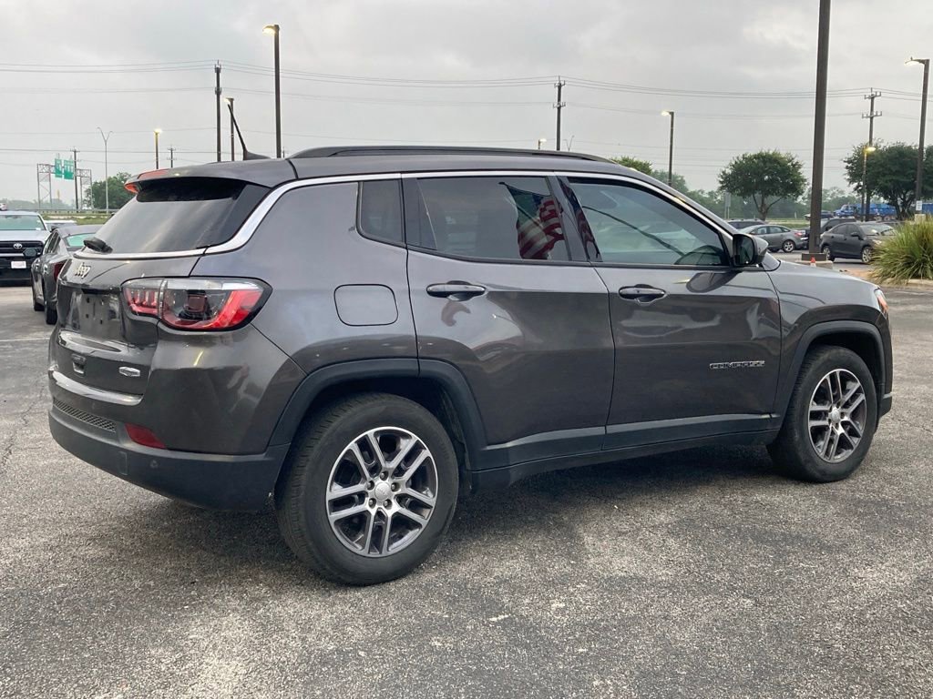 Used 2020 Jeep Compass Latitude FWD image 5