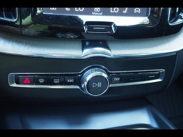 Used 2022 Volvo XC60 B5 Inscription w/ Protection Package Premier FWD image 30