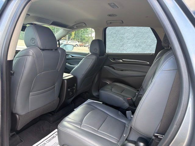 Used 2018 Buick Enclave Essence AWD/4WD image 15