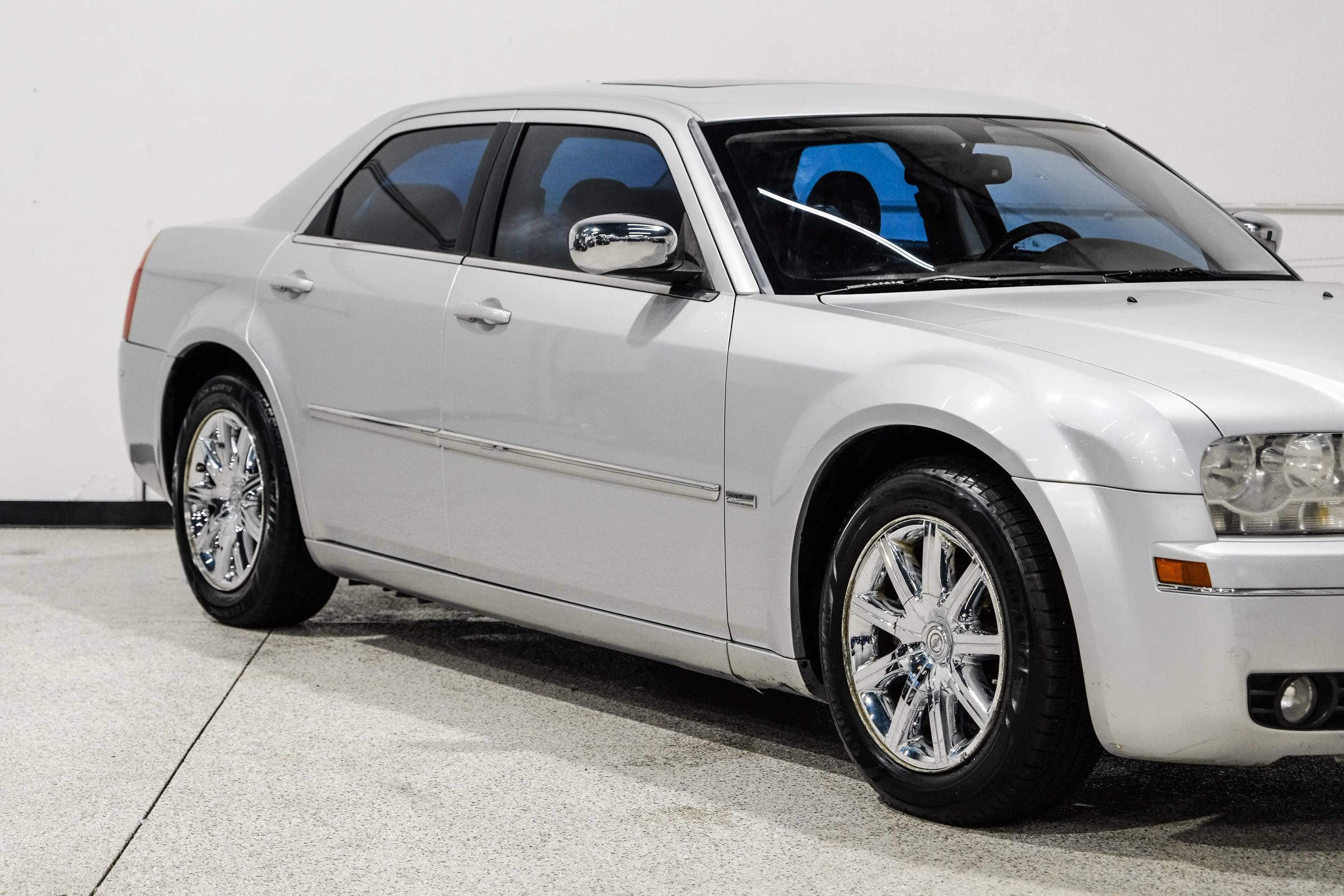 Used 2008 Chrysler 300 Touring image 11