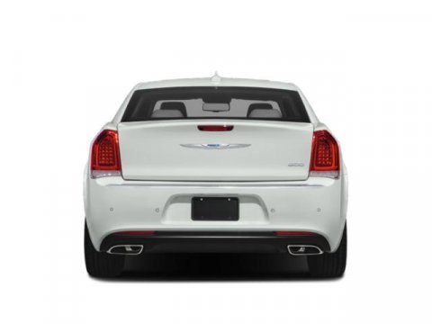 Used 2019 Chrysler 300 Limited image 8