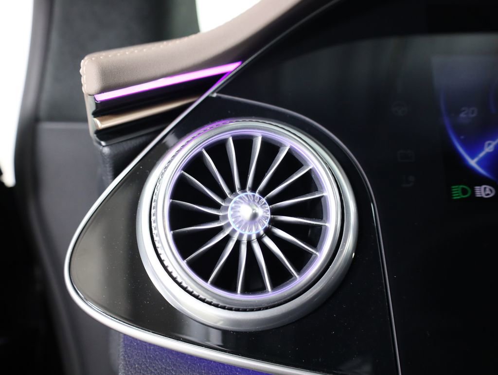 Certified 2023 Mercedes-Benz EQS 580 4MATIC Sedan image 12