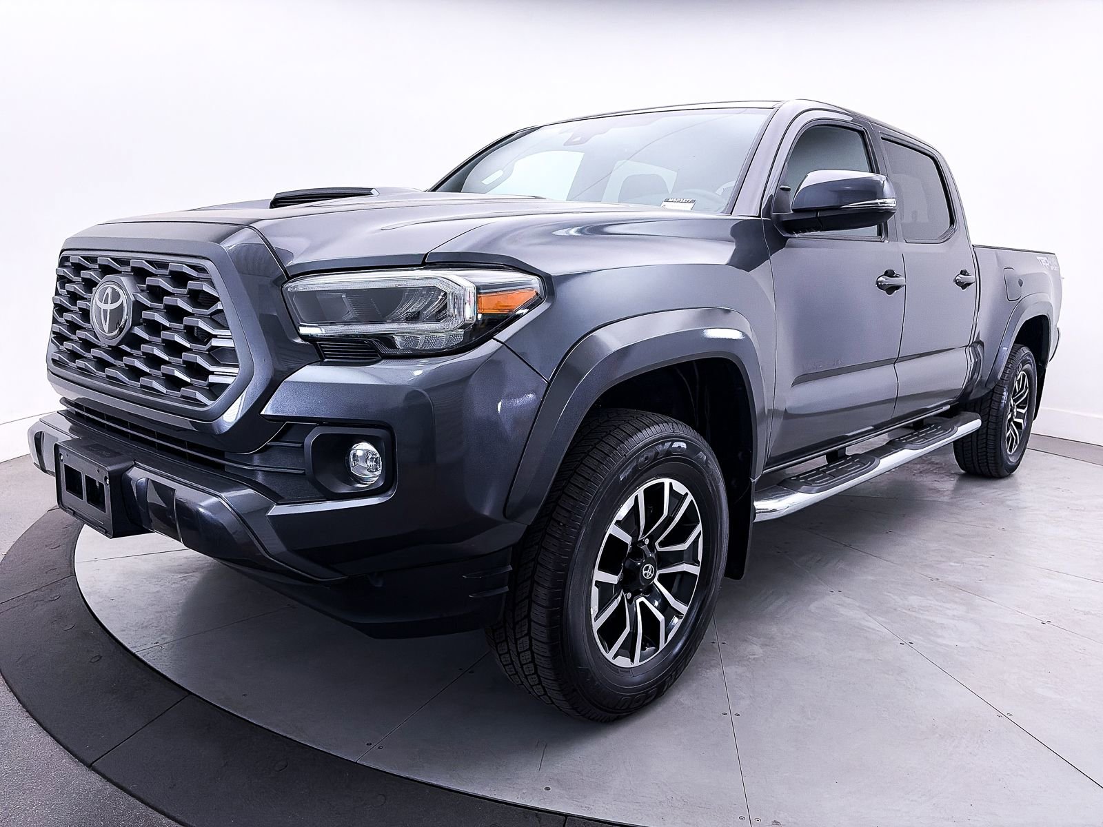Used 2023 Toyota Tacoma TRD Sport AWD/4WD image 11