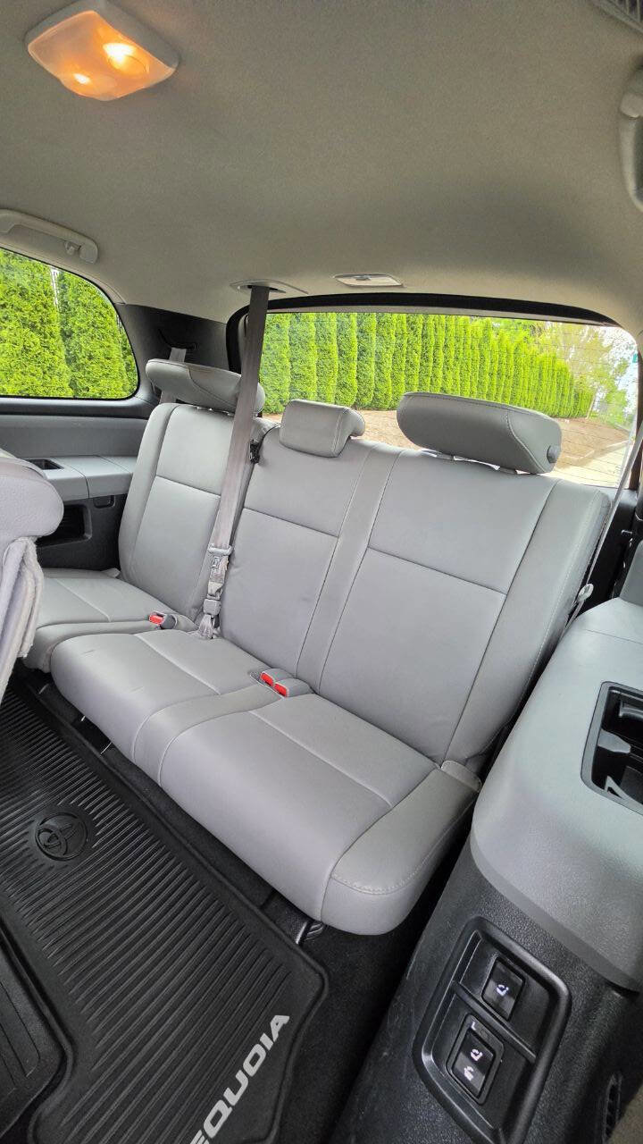 Used 2020 Toyota Sequoia SR5 w/ Premium Package AWD/4WD image 11