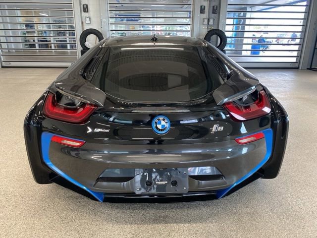 Used 2015 BMW i8 image 6
