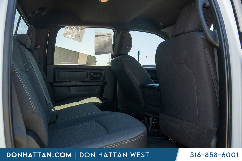 Used 2024 RAM 3500 Tradesman w/ Chrome Appearance Group AWD/4WD image 21