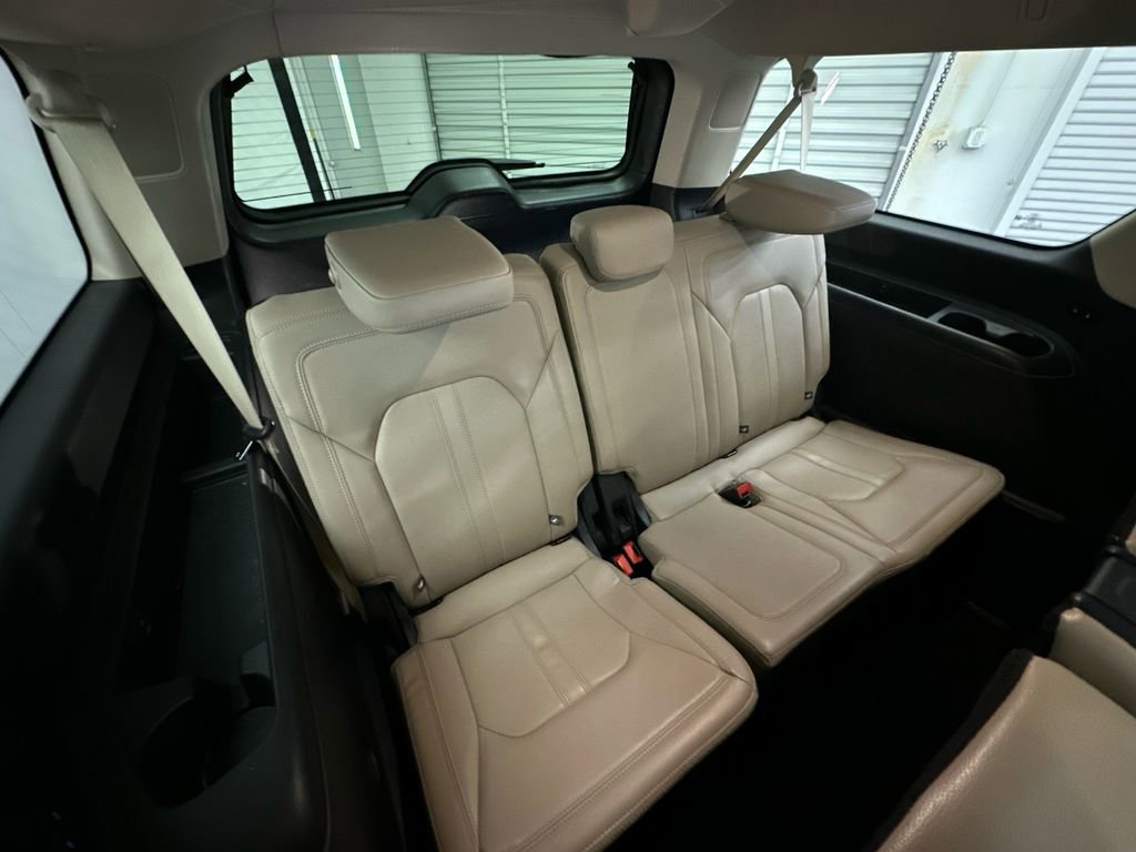 Used 2024 Ford Expedition Max Limited image 19