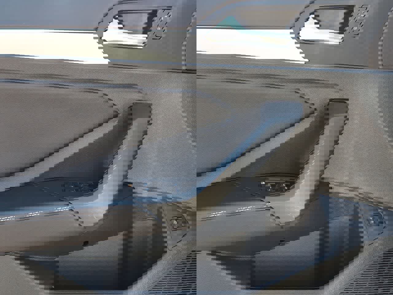 Used 2025 Volkswagen Jetta S image 16