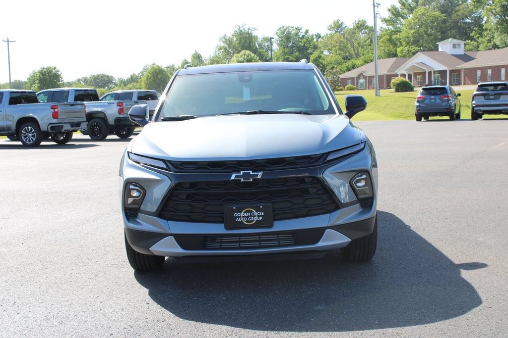 New 2026 Chevrolet Blazer LT w/ Convenience Package FWD image 3