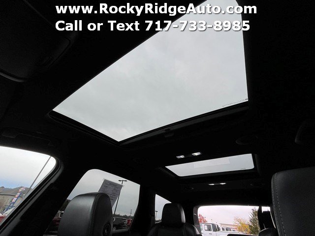 Used 2023 Buick Enclave Essence w/ Experience Buick Package image 11