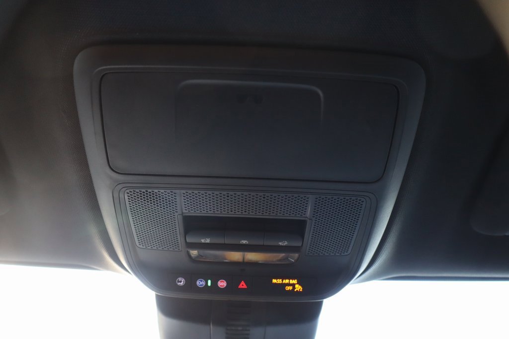 New 2026 Chevrolet Traverse LT w/ Sun and Wheel Package image 18