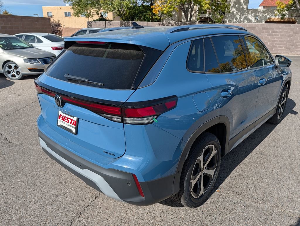 New 2025 Volkswagen Tiguan SE image 5